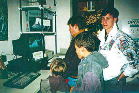 1992 war der T-Bird der begehrteste Computer, der auch bei der TTG Daten- und Bürosysteme GmbH in Dingelstädt angeboten wurde.